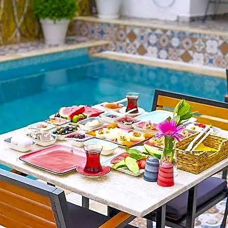 Mara Koeyici Frühstückspension Çeşme