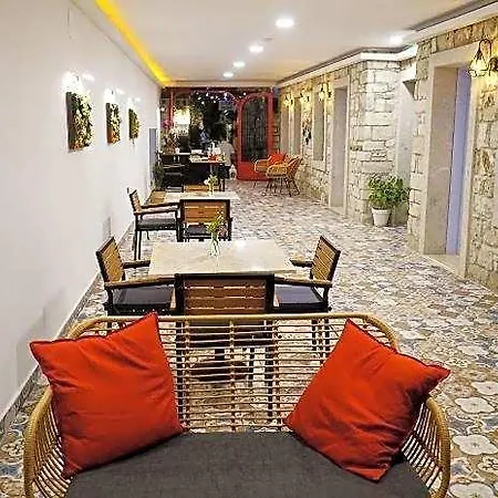 Mara Koeyici Frühstückspension Çeşme