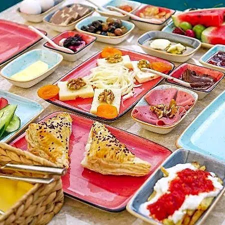 Frühstückspension Mara Koeyici 3*